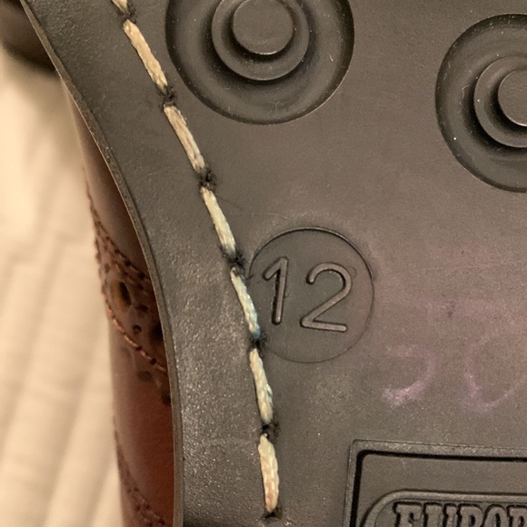 Kenneth Cole Men's chelsea boot with brogue details in brown leather Italy - Picture 12 of 16